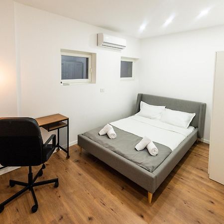 Ultracentral Spacious Apartment 4Br Bucharest Luaran gambar