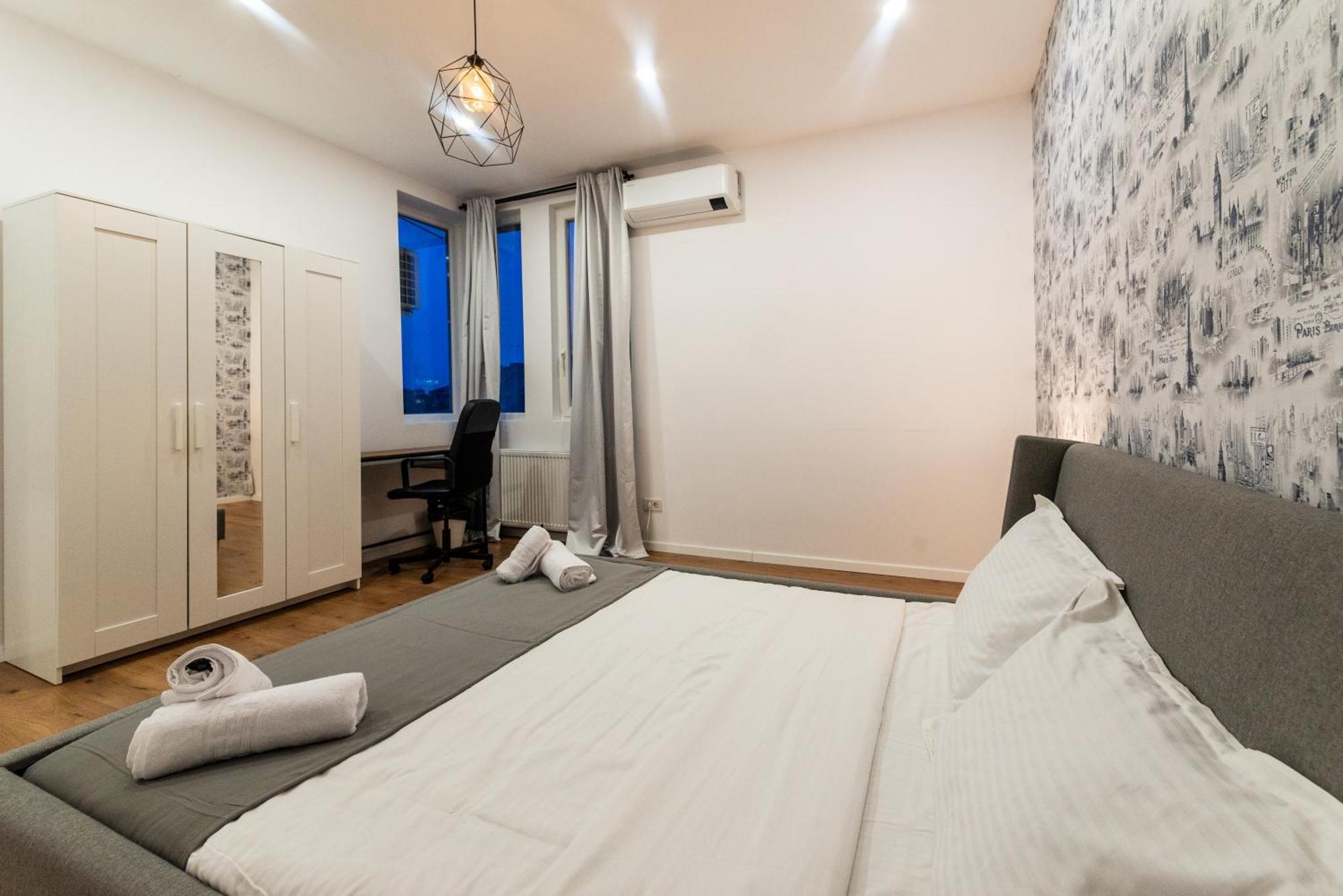 Ultracentral Spacious Apartment 4Br Bucharest Luaran gambar