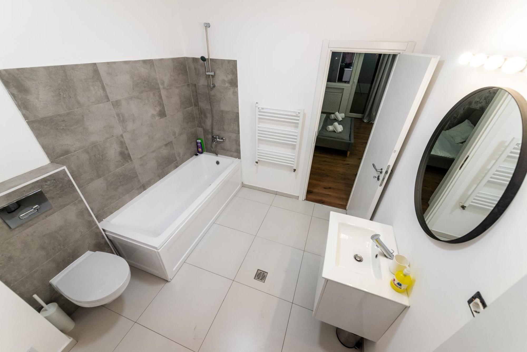 Ultracentral Spacious Apartment 4Br Bucharest Luaran gambar