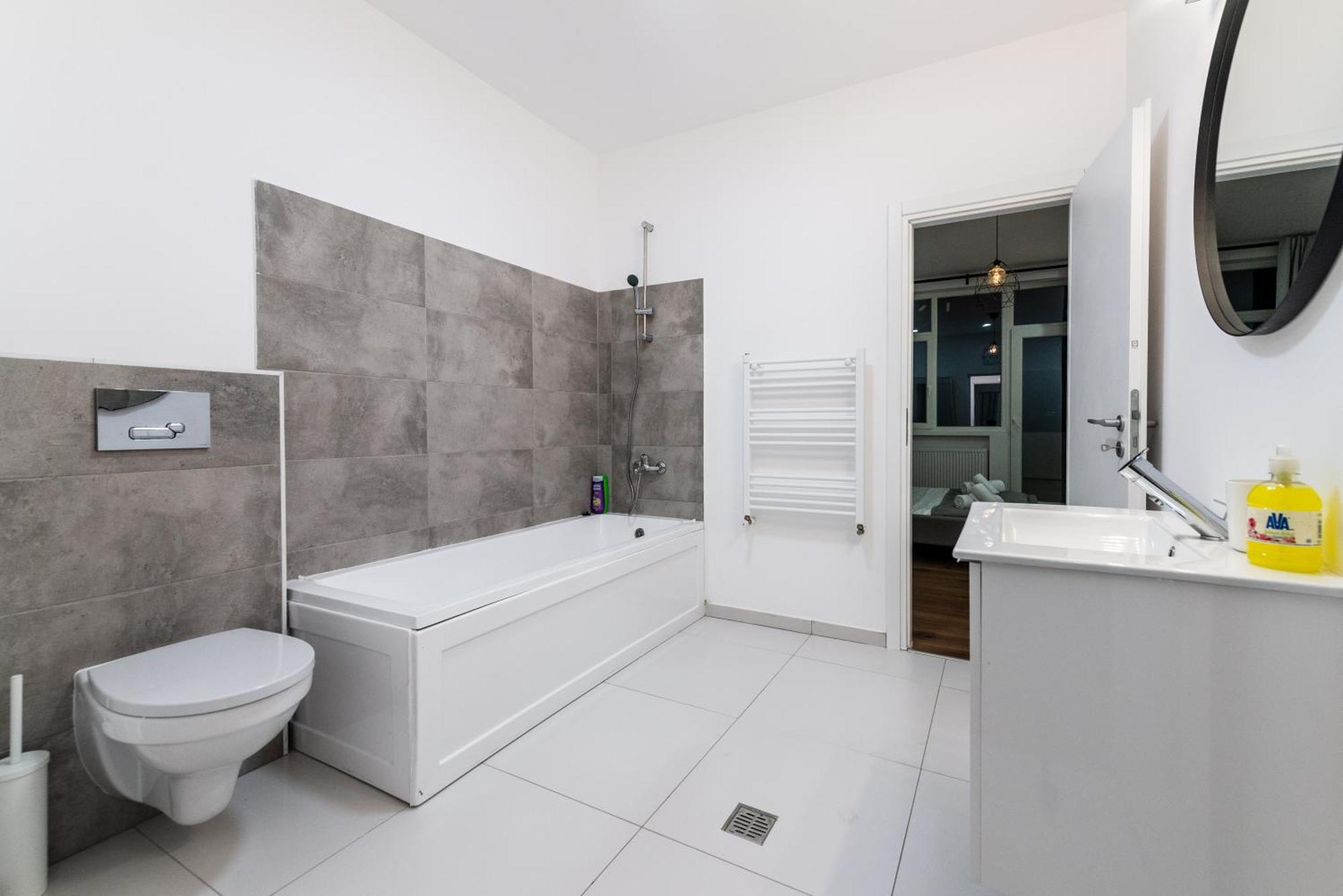 Ultracentral Spacious Apartment 4Br Bucharest Luaran gambar