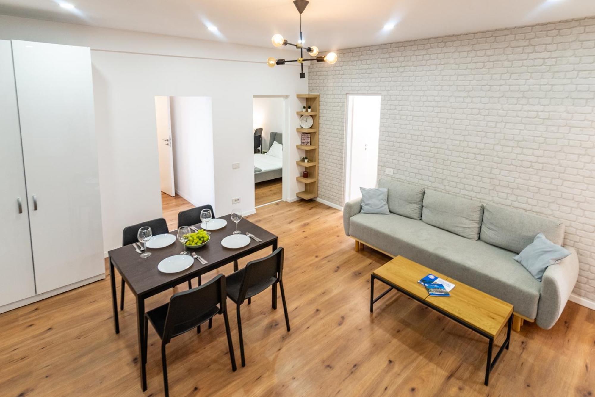 Ultracentral Spacious Apartment 4Br Bucharest Luaran gambar